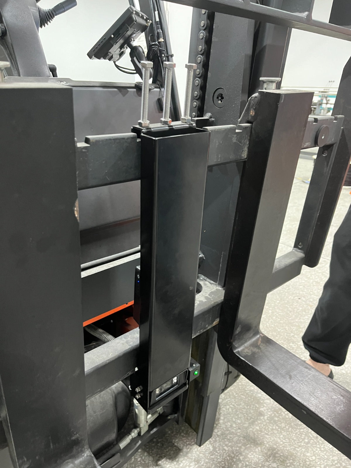 Carriage Camera:   CWHD-15A2M